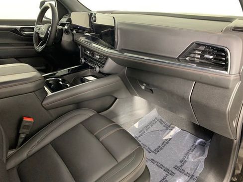 Used 2025 Chevrolet Suburban RST w/ Comfort Package image 23