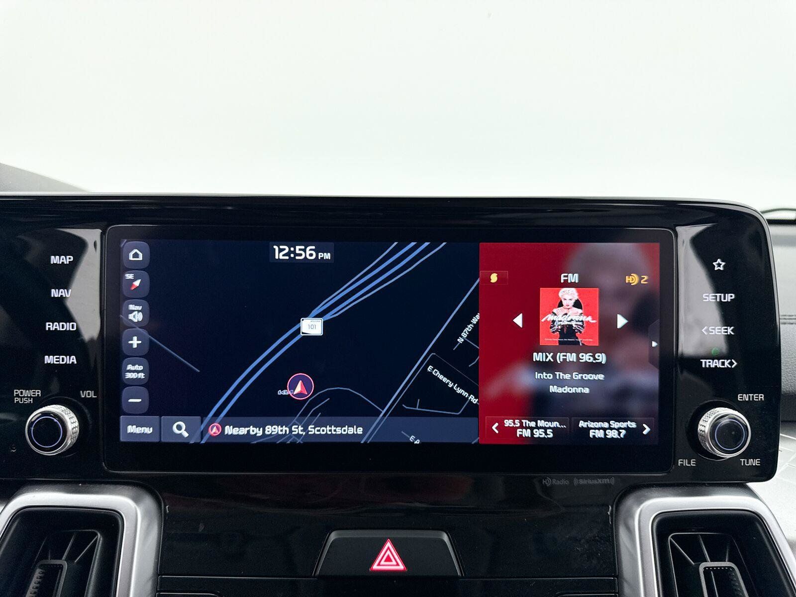 Used 2023 Kia Sorento EX w/ Panoramic Sunroof Package FWD image 24