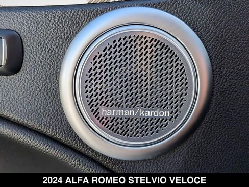 Used 2024 Alfa Romeo Stelvio Veloce AWD/4WD image 30