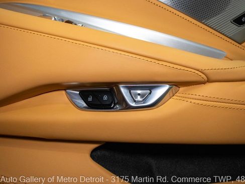 Used 2021 Chevrolet Corvette Stingray Premium Cpe w/ Z51 Performance Package RWD image 38