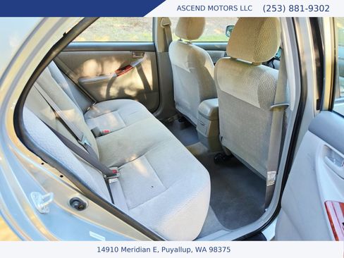 Used 2004 Toyota Corolla LE FWD image 12