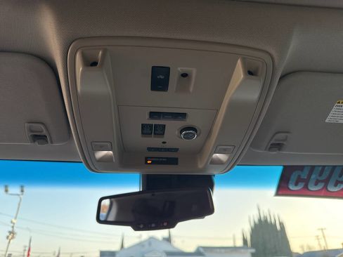 Used 2019 GMC Yukon Denali w/ Denali Ultimate Package image 22