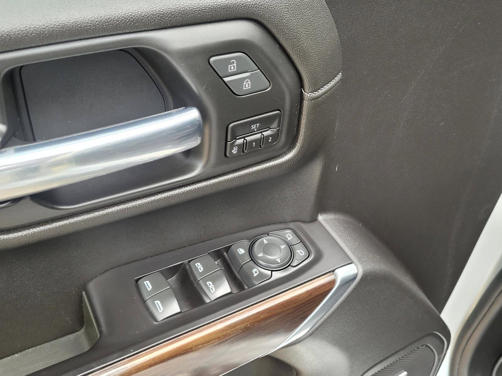 Used 2020 GMC Sierra 1500 SLT AWD/4WD image 21