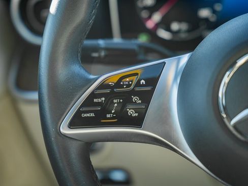 Used 2023 Mercedes-Benz C 300 4MATIC Sedan image 29