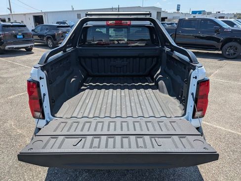 New 2025 Chevrolet Colorado Z71 w/ Midnight Edition image 32