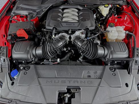 Used 2025 Ford Mustang GT image 27