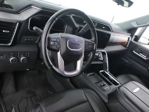 Used 2024 GMC Sierra 2500 Denali w/ Denali Reserve Package AWD/4WD image 18