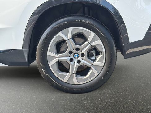 Used 2026 BMW X1 xDrive28i AWD/4WD image 14