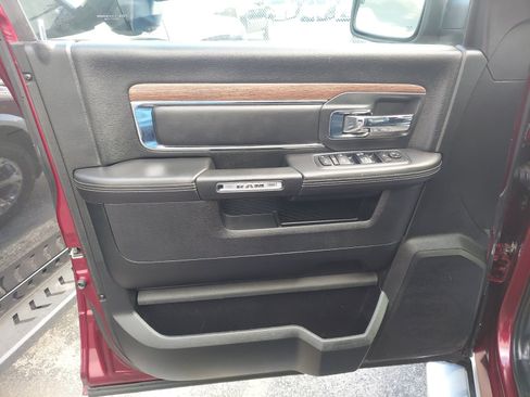 Used 2018 RAM 1500 Laramie w/ Convenience Group RWD image 29