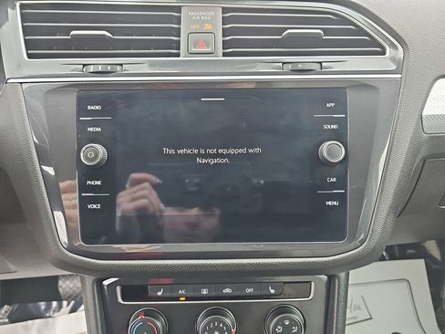 Used 2024 Volkswagen Tiguan S image 26