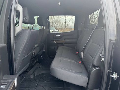 Used 2019 Chevrolet Silverado 1500 RST image 26