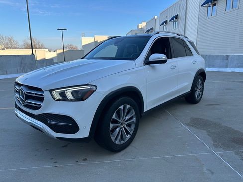 Used 2021 Mercedes-Benz GLE 350 4MATIC image 3