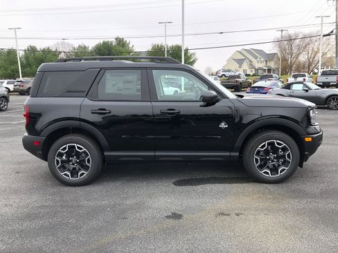 New 2025 Ford Bronco Sport Outer Banks image 6