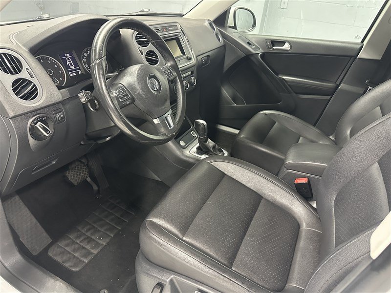 Used 2016 Volkswagen Tiguan S AWD/4WD image 2