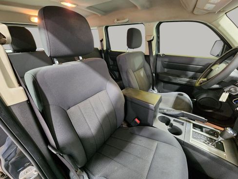 Used 2011 Dodge Nitro SE image 24