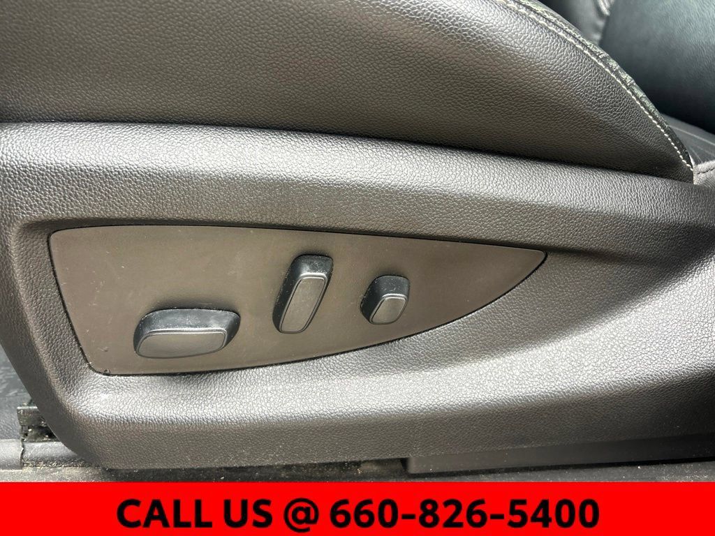 Used 2018 GMC Sierra 1500 SLT w/ SLT Premium Package AWD/4WD image 15