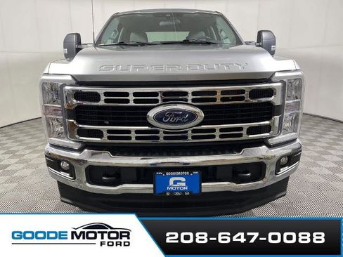 Certified 2024 Ford F250 XLT image 3