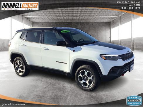 Used 2022 Jeep Compass Trailhawk w/ Trailhawk Elite Group image 3