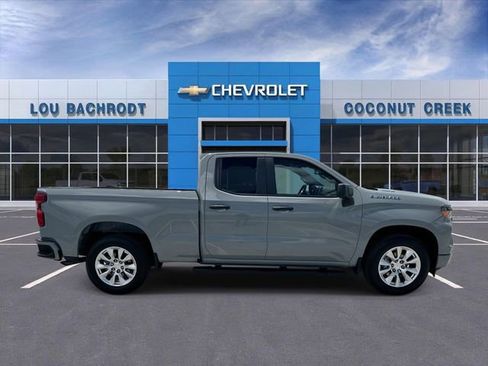 Used 2025 Chevrolet Silverado 1500 Custom RWD image 9