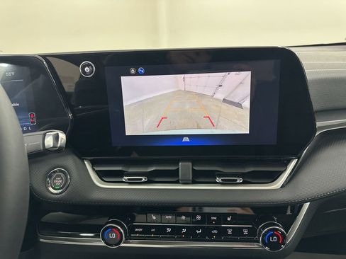 New 2026 Chevrolet Equinox LT w/ Convenience Package II image 39