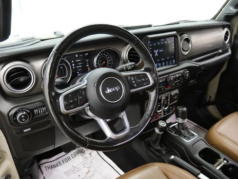 Used 2020 Jeep Gladiator Rubicon w/ Dual Top Group image 13