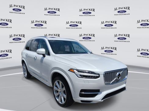 Used 2017 Volvo XC90 T8 Inscription w/ Vision Package AWD/4WD image 7