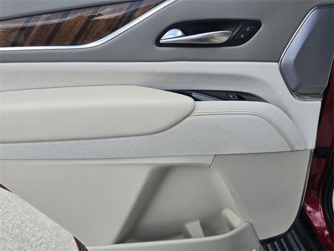 Used 2023 Cadillac Escalade Sport Platinum image 14