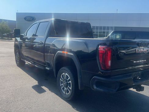 Used 2022 GMC Sierra 2500 AT4 AWD/4WD image 11