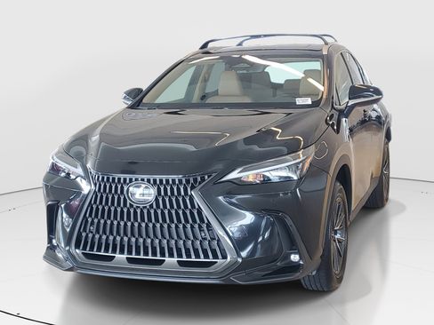Used 2025 Lexus NX 250 FWD w/ Accessory Package (Z1) image 4
