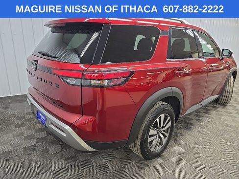 Used 2023 Nissan Pathfinder SL w/ Lighting Package (N92) AWD/4WD image 10