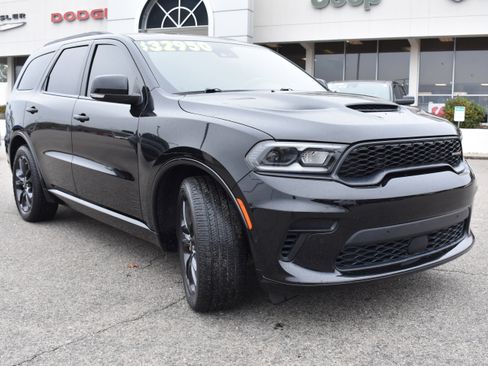 Used 2023 Dodge Durango GT image 3