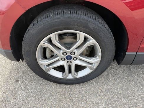 Used 2015 Ford Edge Titanium image 10