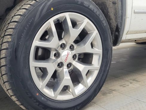 Used 2018 GMC Sierra 1500 SLT w/ SLT Premium Package image 31