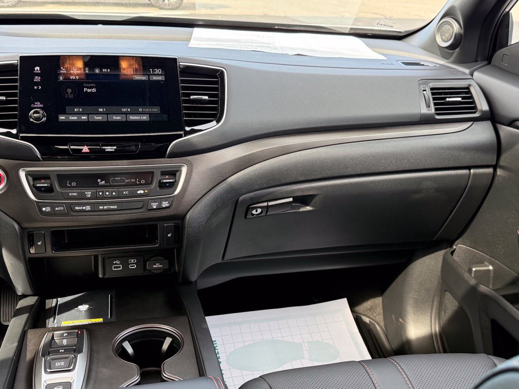 Used 2025 Honda Passport TrailSport image 21