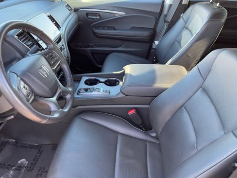 Used 2025 Honda Ridgeline RTL image 17