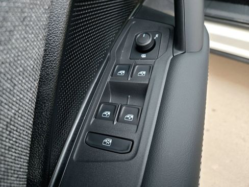 New 2025 Volkswagen Tiguan S image 19