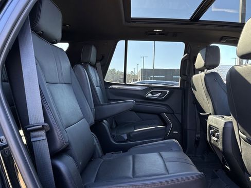 Used 2022 Chevrolet Tahoe RST w/ Luxury Package image 16