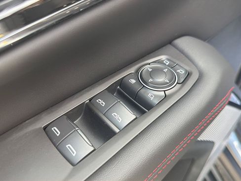 New 2026 GMC Yukon AT4 Ultimate w/ LPO, Floor Liner Package AWD/4WD image 11