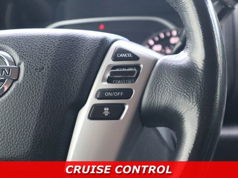 Used 2021 Nissan Titan SV w/ SV Convenience Package AWD/4WD image 17
