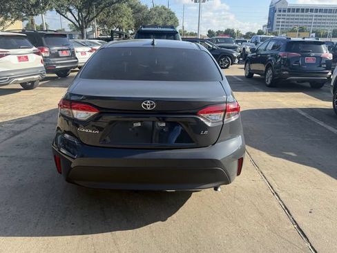Used 2026 Toyota Corolla LE FWD image 5