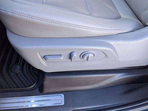 Certified 2021 Chevrolet Silverado 1500 LTZ w/ LTZ Premium Package image 12