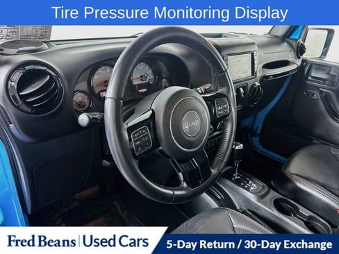 Used 2017 Jeep Wrangler Unlimited Sahara AWD/4WD image 13