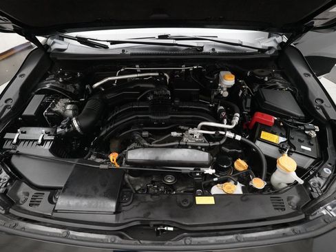 Used 2022 Subaru Crosstrek 2.0i Premium w/ Moonroof Package image 3