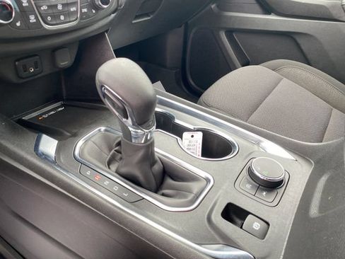 Certified 2023 Chevrolet Traverse LT FWD image 13