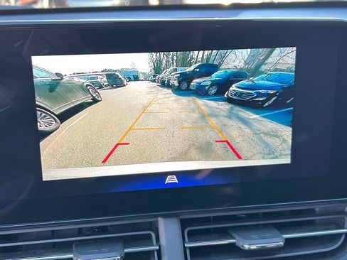 Used 2024 Chevrolet Trax LT image 25