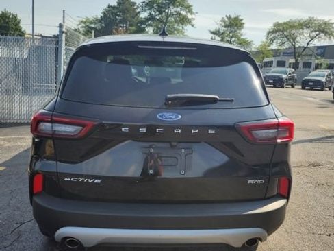 Used 2025 Ford Escape Active AWD/4WD image 5