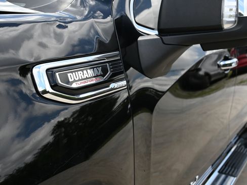 Used 2023 GMC Sierra 1500 Denali AWD/4WD image 9