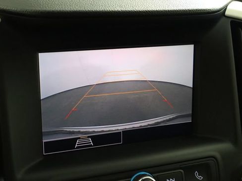 Used 2022 GMC Terrain SLE FWD image 29