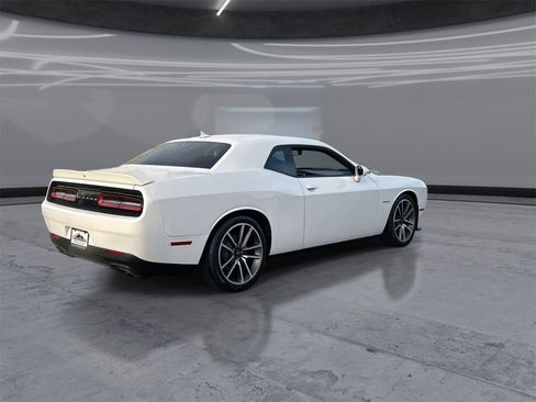 Used 2020 Dodge Challenger R/T w/ Plus Package image 5