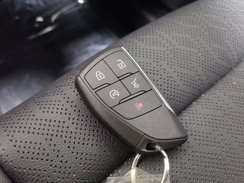 Used 2026 Chevrolet Equinox RS w/ LPO, Floor Liner Package AWD/4WD image 37